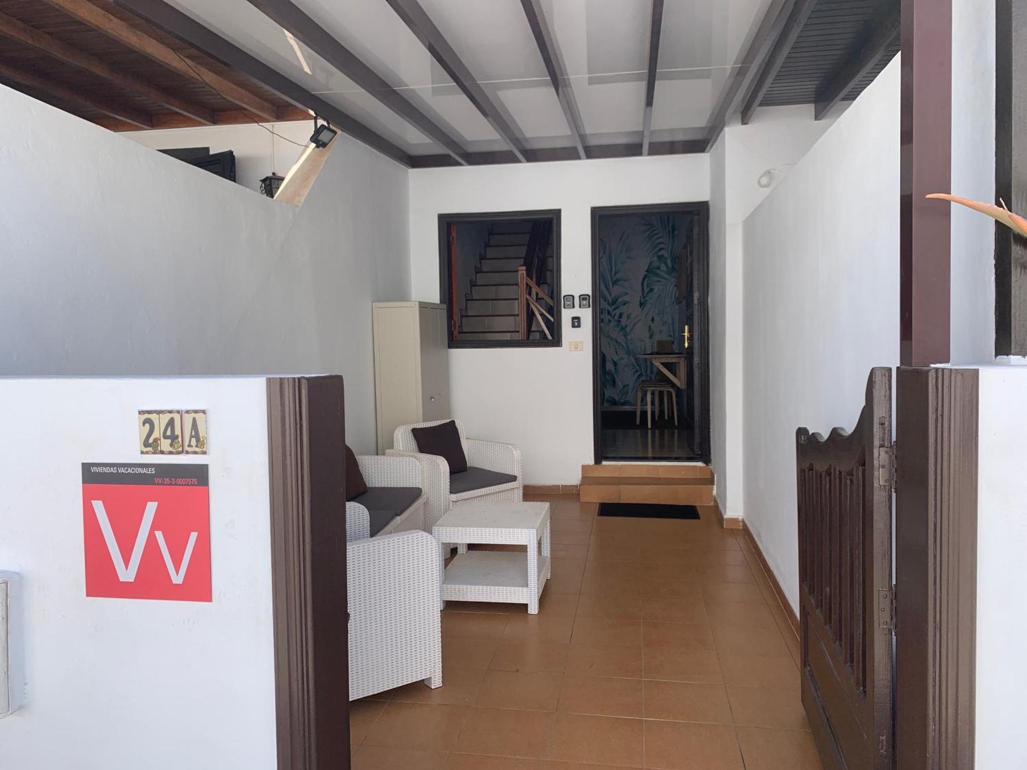 Habitaciones Privadas Cerca De La Playa Y Aeropuerto En Casa Compartida Con Otros Huespedes プラヤ・オンダ エクステリア 写真