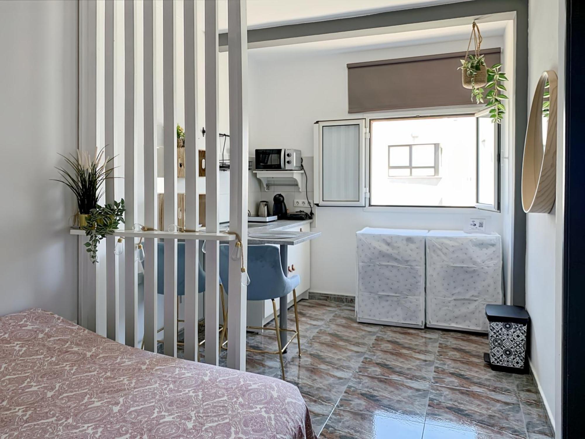 Habitaciones Privadas Cerca De La Playa Y Aeropuerto En Casa Compartida Con Otros Huespedes プラヤ・オンダ エクステリア 写真